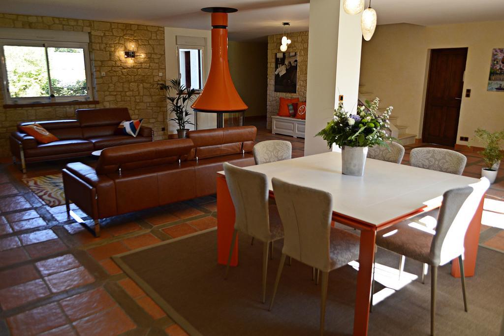 Le Clos Leonard Amboise Exterior foto